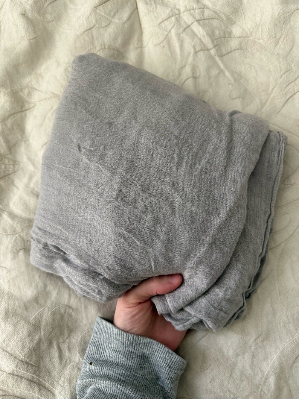 Vela modal Gravity Grey Double size Hijab - Picture 9 of 10
